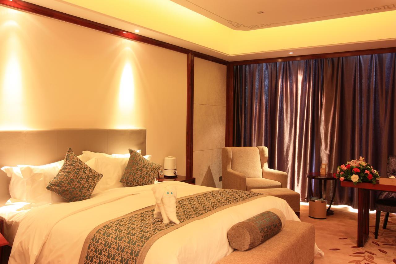 Xining Sapphire Hotel Exterior photo