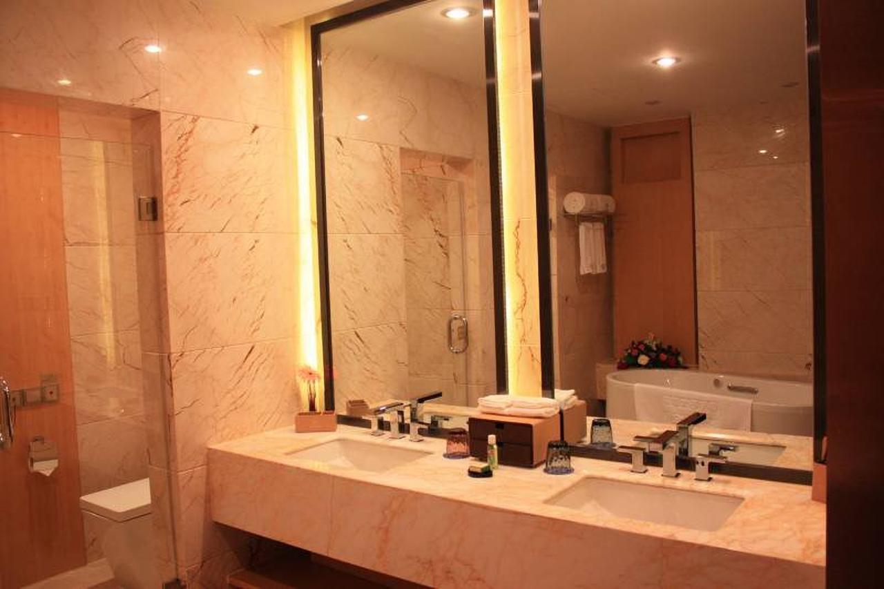 Xining Sapphire Hotel Exterior photo